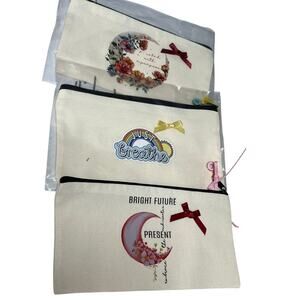 LOT OF 3 GRAPHIC CANVA COSMETIC BAG W ZIPPER NEW